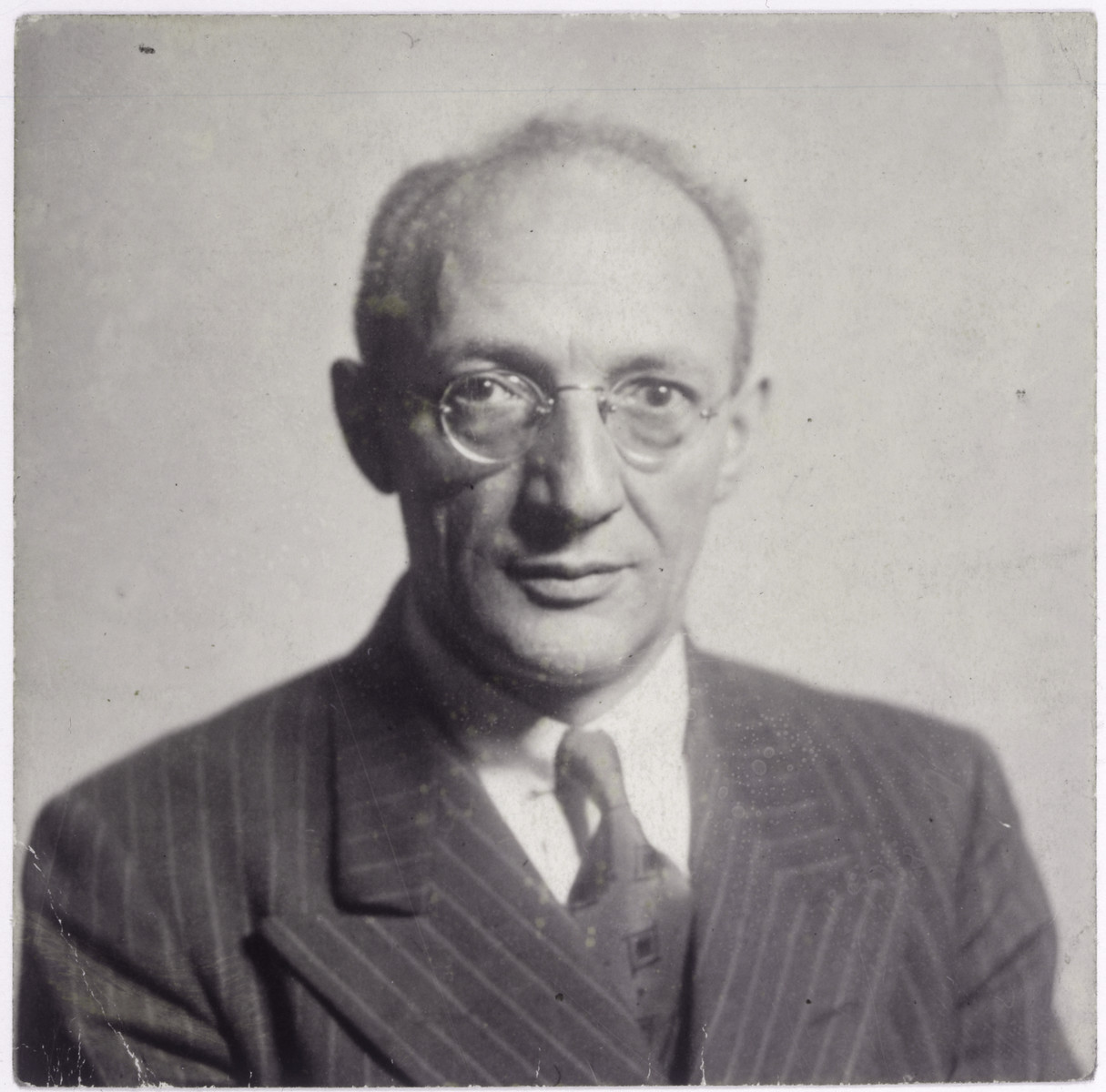 Document — Boruch Szefner
