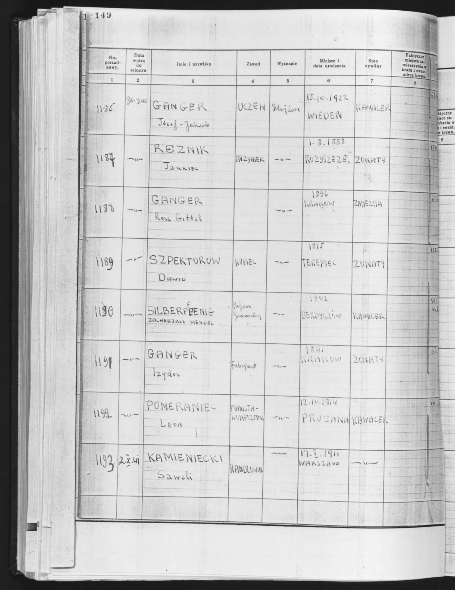 Document — Leon Pomeraniec